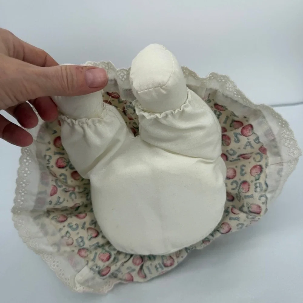 Cacos‎ Musical Wind Up Rag Doll Apple ABC Dress Straw Hat VTG Cottage Core